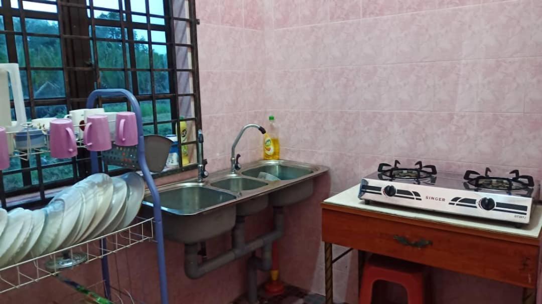 Cherang Ruku Homestay Zahra Sri Bayu מראה חיצוני תמונה