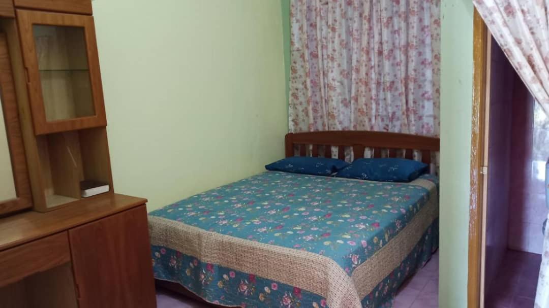 Cherang Ruku Homestay Zahra Sri Bayu מראה חיצוני תמונה